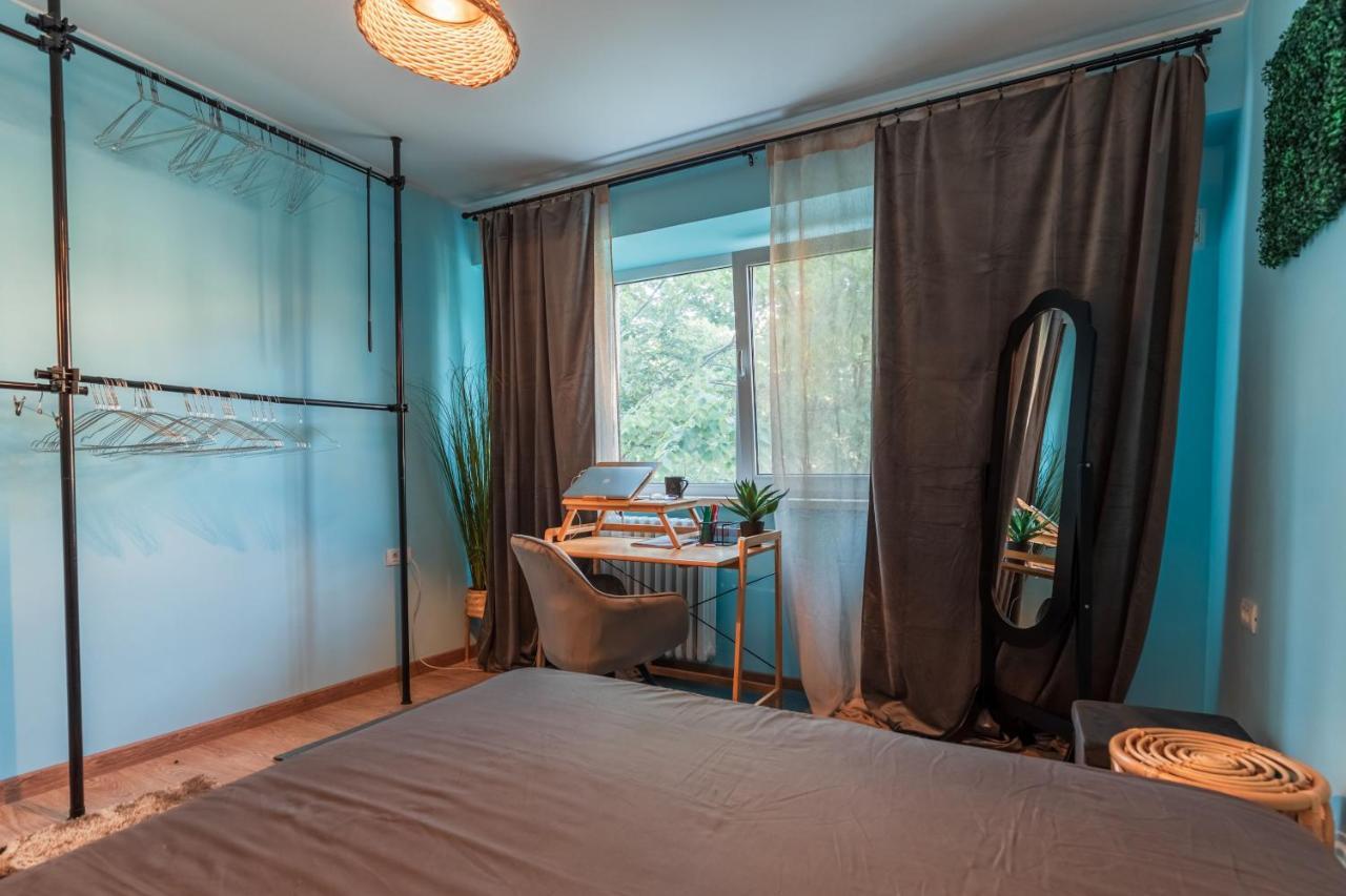 Jungle Apartment 15 Min Walk To Beach & Downtown 콘스탄차 외부 사진